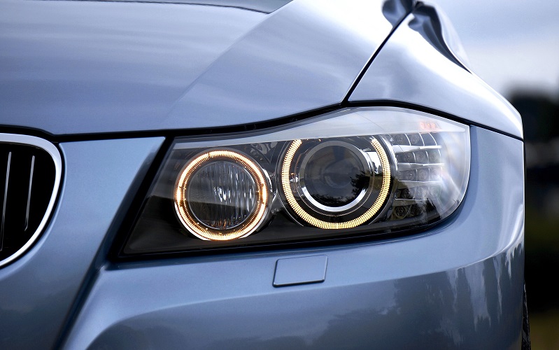 Auto Detailing Supplies: Car Headlights Cleaning | DetailXPerts Blog