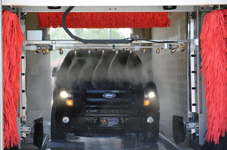 Laser Car Wash – Pros and Cons of Touch Free Car Wash