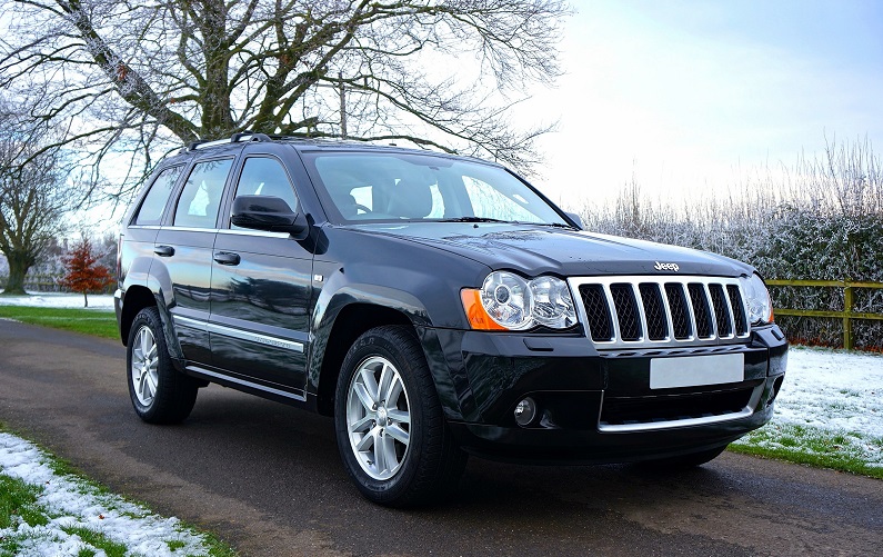 The Best Way to Detail a Black Car: 6 Tips