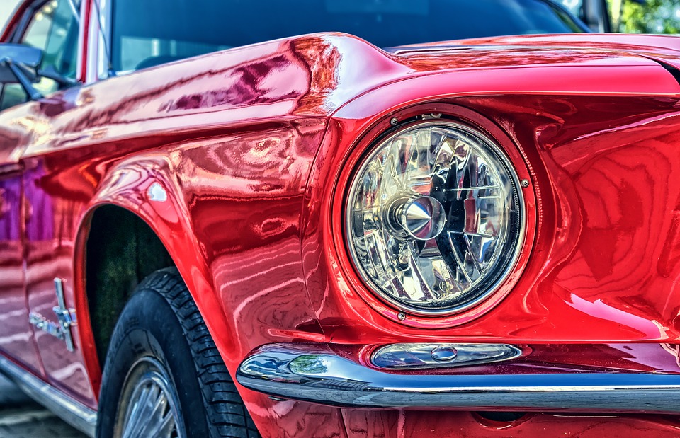 Polishing a Car: How Many Ways Can You Do It?
