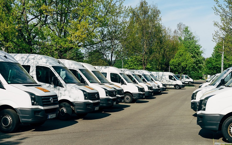 Would Your Business Benefit from Commercial Fleet Services?