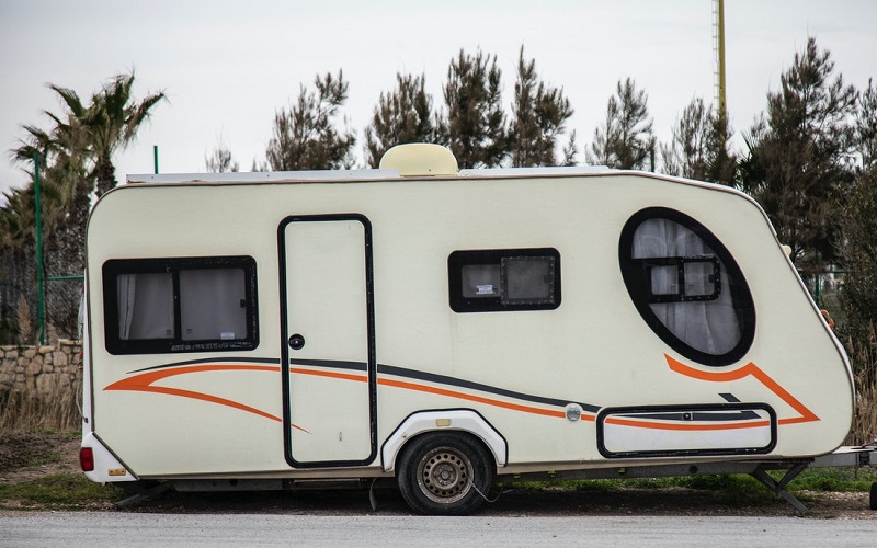 RV Fiberglass Roof Maintenance