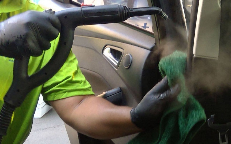 6 Steps to DIY Car Interior Cleaning and Sanitizing